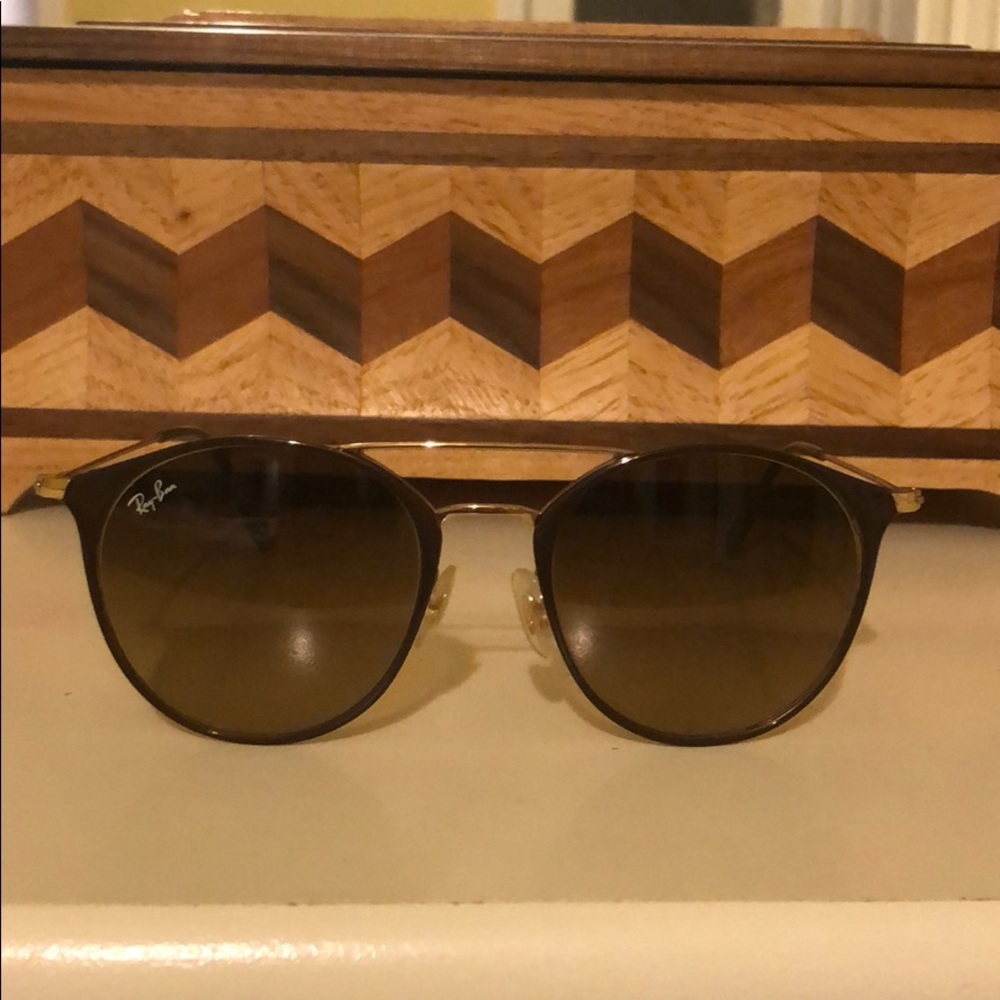 Rayban sunglasses- gold/brown